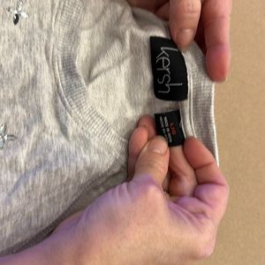 Grey sweatshirt with rhinestone pattern L